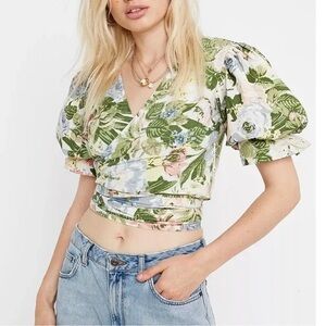 UO • Sally Floral Poplin Wrap‎ Top
